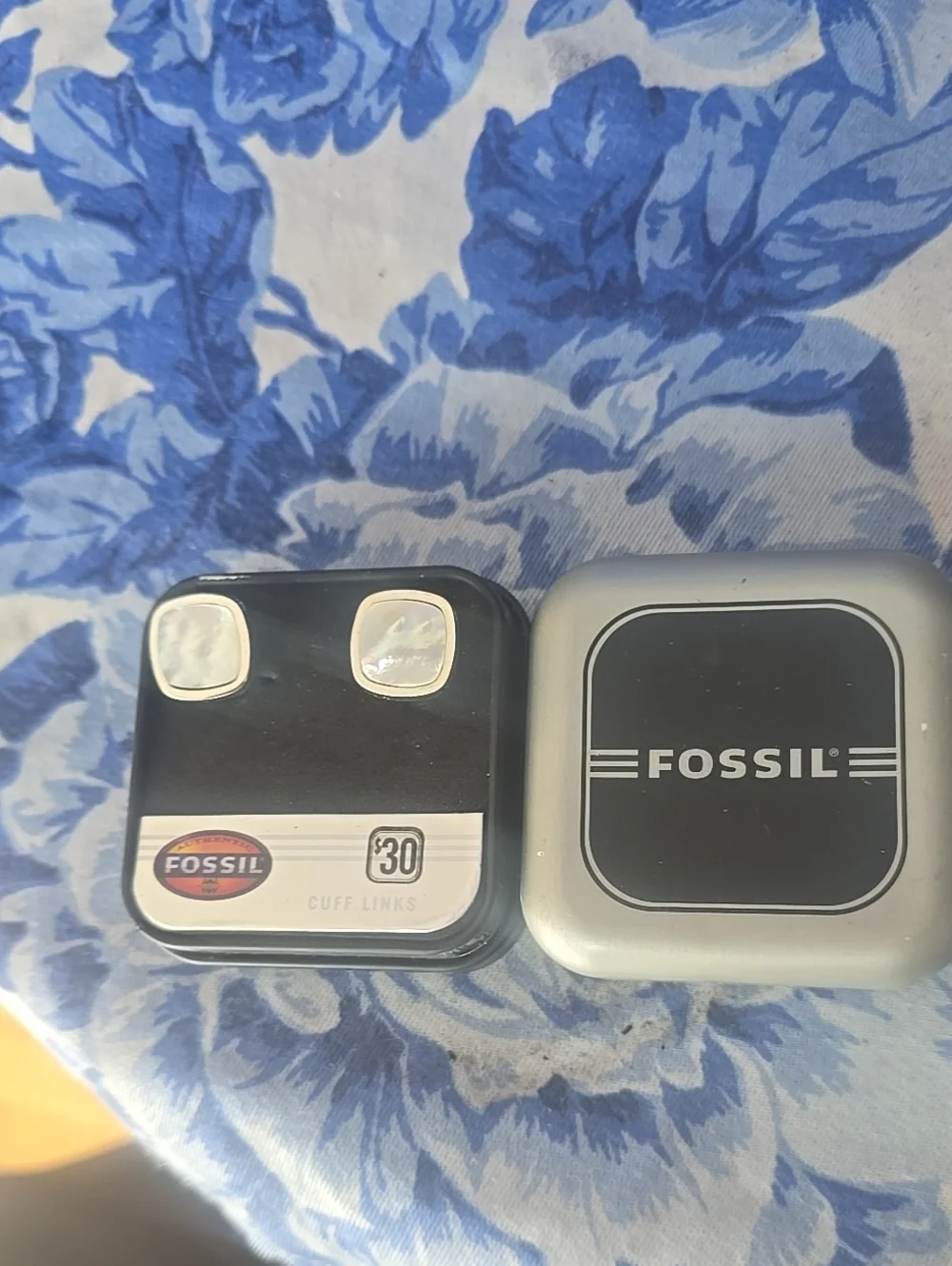 New Fossil Silver-Tone Mother of Pearl Cufflinks with Branded Tin